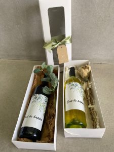 בקבוק יין ענק עם הקדשה אישית – תמונה 21
