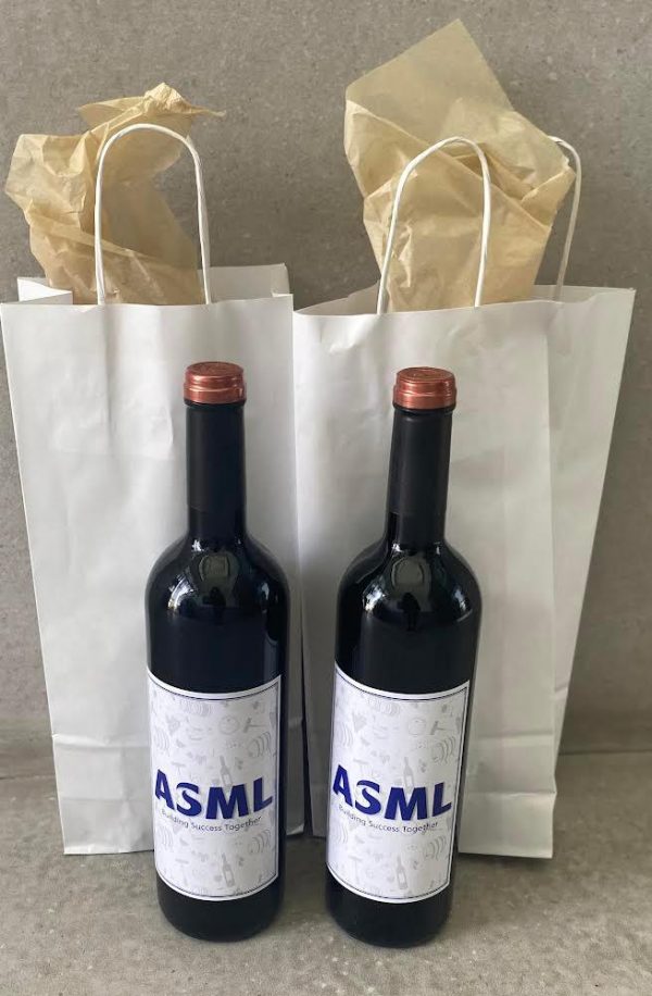 ⁦בקבוק יין עם הקדשה אישית⁩ – תמונה ⁦5⁩