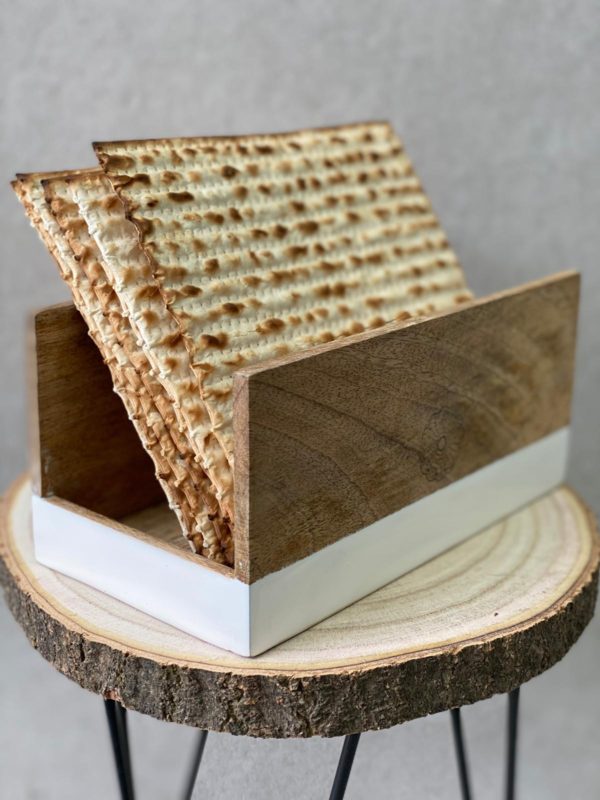 מעמד מצות/מפיות מעץ