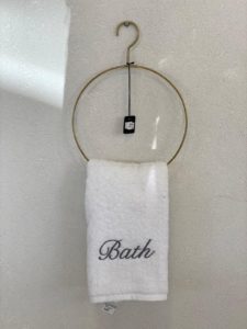 ⁦קולב מגבת זהב⁩ – תמונה ⁦2⁩