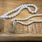 שרשרת חרוזי עץ - 2 דגמים