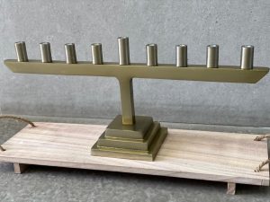 חנוכייה זהב