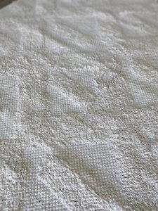 שטיח מעויינים לבן – תמונה 5