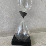 שעון חול מגנטי