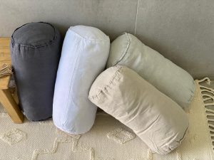 ⁦כרית גליל פשתן - 3 צבעים⁩ – תמונה ⁦4⁩