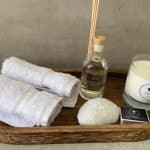 מארז מתנה על מגש עץ מפנק