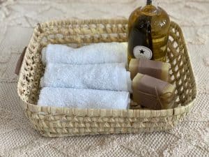 ⁦סלסלת קש שטוחה⁩ – תמונה ⁦2⁩