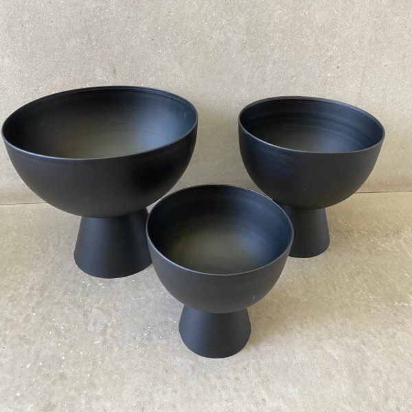 קערה שחורה על רגל - 3 גדלים