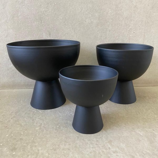 ⁦קערה שחורה על רגל - 3 גדלים⁩ – תמונה ⁦5⁩