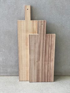 ⁦קרש עץ להגשה - 2 גדלים⁩ – תמונה ⁦2⁩