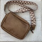 תיק עור חום בהיר רצועת בד