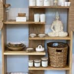 ספריית עץ טיק