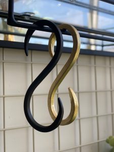 ⁦קרס אס שחור / זהב⁩ – תמונה ⁦2⁩