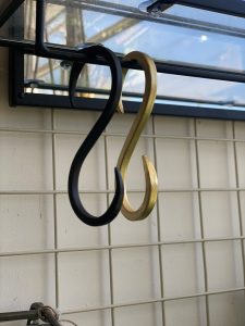 ⁦קרס אס שחור / זהב⁩ – תמונה ⁦3⁩