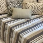 כיסוי מיטה פסים