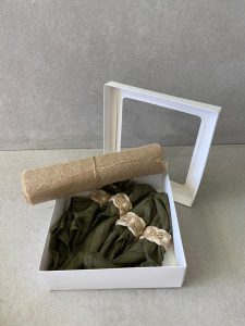 ⁦סט מפיות חבקים וראנר שולחן - ירוק⁩ – תמונה ⁦3⁩