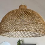 מנורה לתליה במבוק