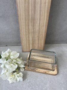 כלי לחמאה מעץ וזכוכית – תמונה 3