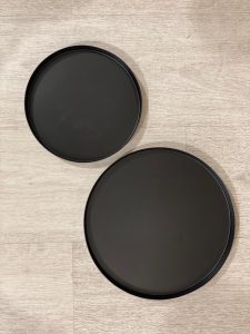 מגש מתכת עגול שחור - 2 גדלים
