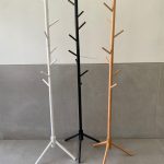 מתלה מעילים - גוון טבעי