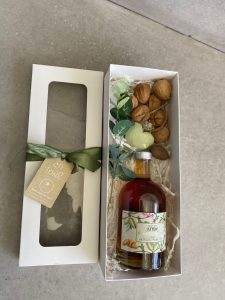 ⁦מארז ליקר ואגוזים⁩ – תמונה ⁦4⁩