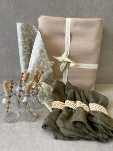 סט לעיצוב שולחן חג ירוק זית עלים