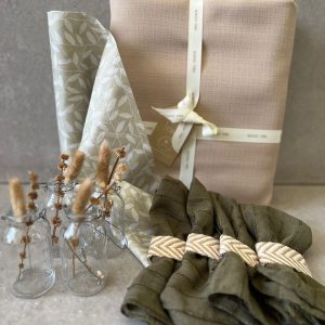 סט לעיצוב שולחן חג ירוק זית עלים