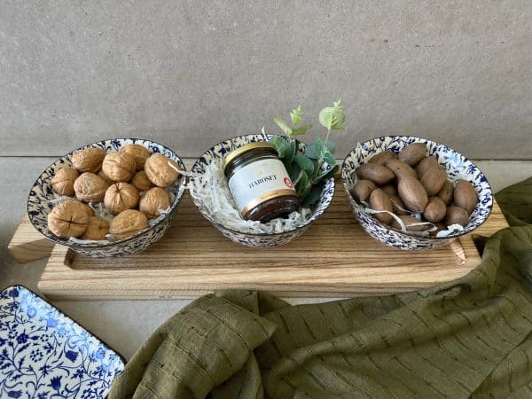 ⁦מארז מתנה - מגש עץ ו-3 קעריות⁩ – תמונה ⁦2⁩