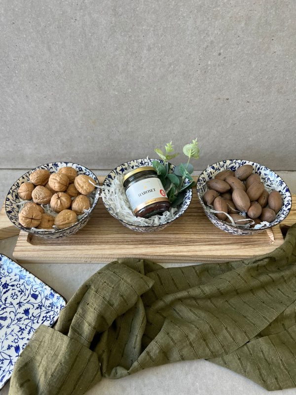 מארז מתנה - מגש עץ ו-3 קעריות