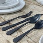 סט סכו"ם מושחר וינטג' 16 חלקים