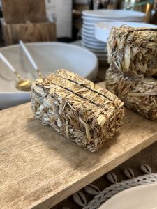 חבילת חציר מיני