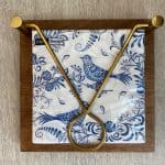 מחזיק מפיות מעץ - זהב