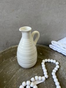 קנקן מיני קרמיקה טקסטורת פסים