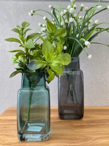 אגרטל מרובע שקוף- 2 צבעים