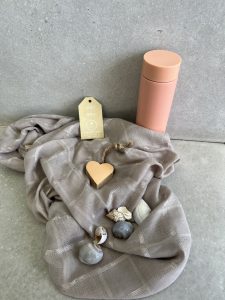 מארז צעיף ובקבוק חם