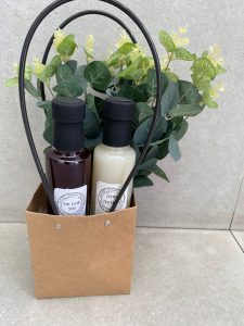 ⁦מארז מתנה ליקר ואקליפטוס⁩ – תמונה ⁦2⁩