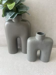 ואזה קרמיקה מעוצבת- אפור מט