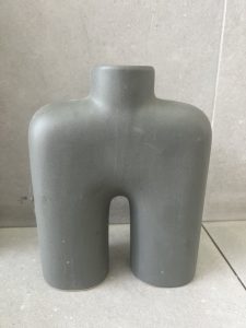 ⁦ואזה קרמיקה מעוצבת- אפור מט⁩ – תמונה ⁦4⁩