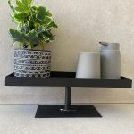 מגש על רגל מתכת צבע שחור