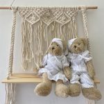 מדף עץ בשילוב מקרמה