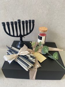 ⁦מארז חנוכה קלאסי⁩ – תמונה ⁦6⁩