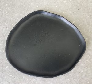 מגש אמורפי צלחת ברס שחורה S