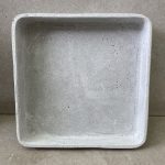 מגש בטון ריבועי