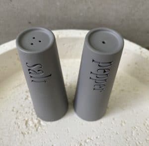 ⁦סט מלח פלפל - בטון⁩ – תמונה ⁦4⁩