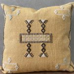 כרית מרוקו צהובה