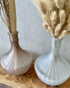 ⁦אגרטל זכוכית חלבית - 2 צבעים⁩ – תמונה ⁦4⁩