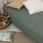 כיסוי מיטה ברי ירוק