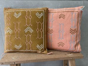 כרית דונה - 2 צבעים לבחירה