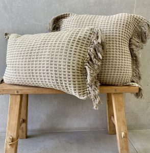 כרית פיקה חומה 50-50 סמ