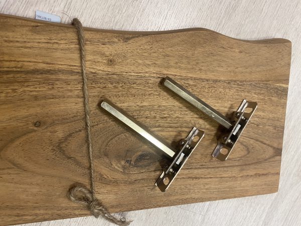 ⁦מדף עץ מלא בשני גדלים⁩ – תמונה ⁦4⁩